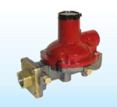 1/2 x 1/2 FPT 1st stg 8-12PSI regulator 2.1M BTU/HR